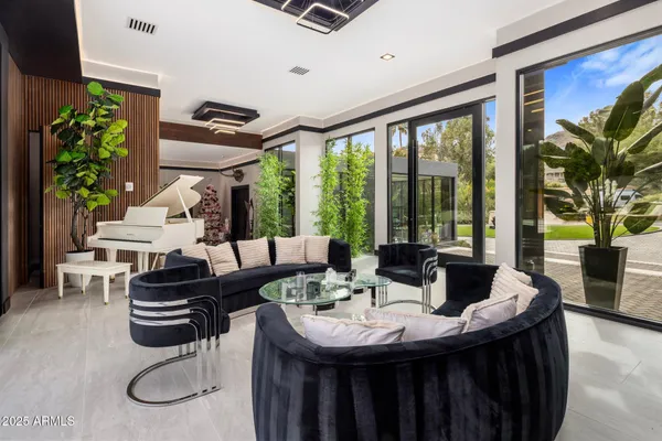 $8,500,000 | 7223 North Black Rock Trail, Paradise Valley, AZ 85253