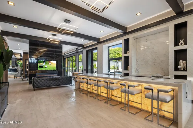 $8,500,000 | 7223 North Black Rock Trail, Paradise Valley, AZ 85253