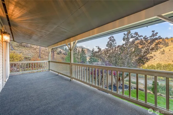 a view of a large window with outside view