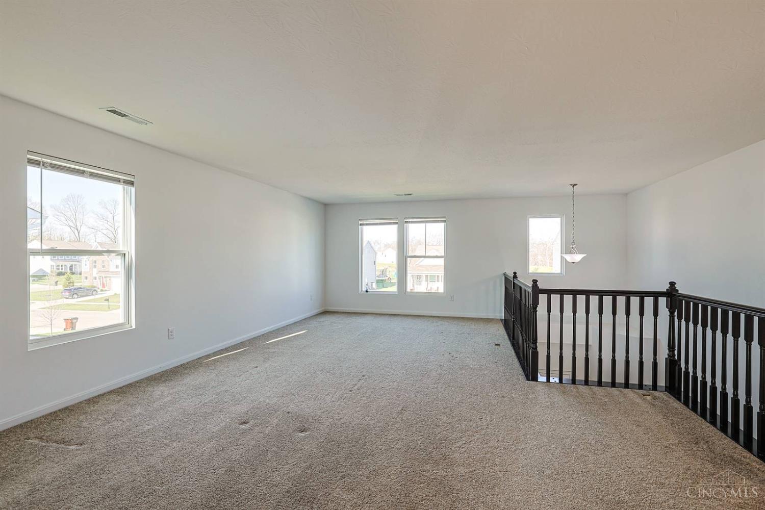 1265 Soaring Way Maineville, OH 45039 - Photo 17 of 37