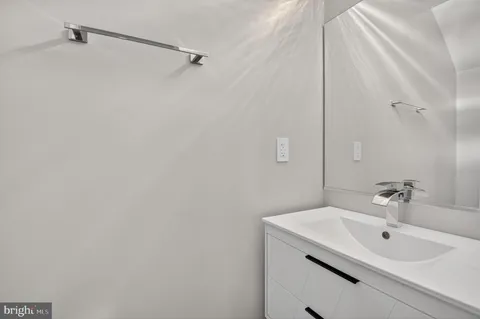 $1,000,000 | 3712 13th Street Northwest, Washington, DC 20010