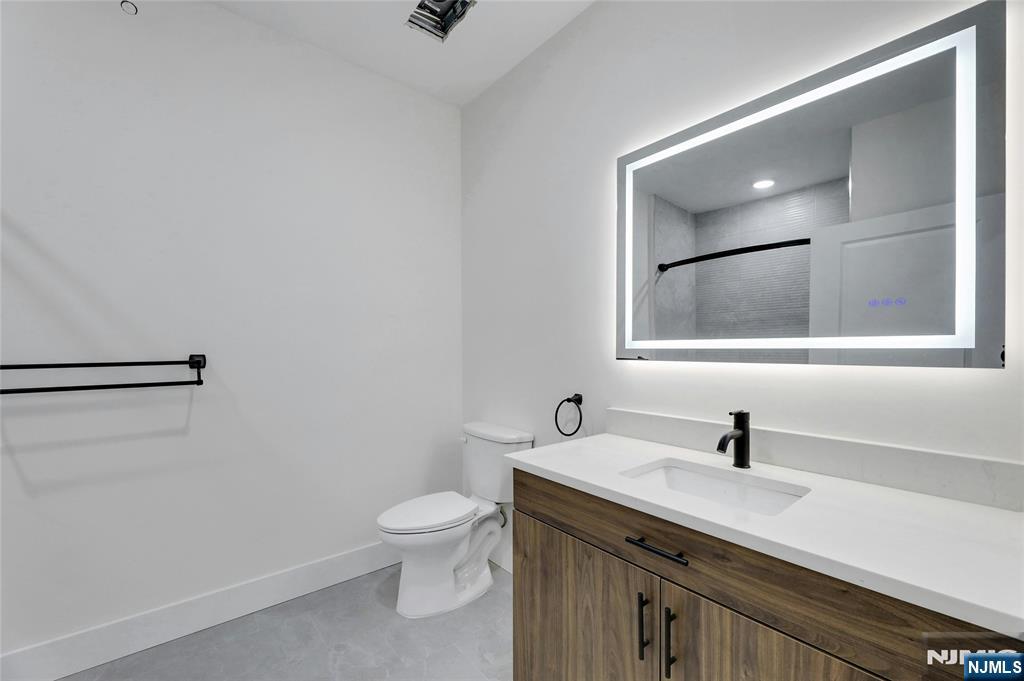 255 Ridge Road, Unit 205 Lyndhurst, NJ 07071 - Photo 16 of 23