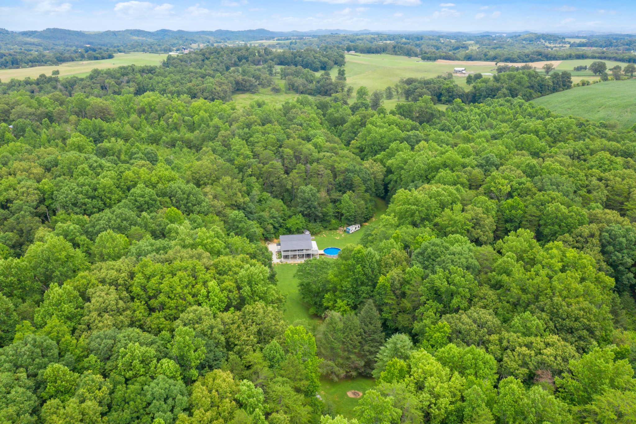 172 Hull Road Madisonville, TN 37354 - Photo 9 of 33 Gallery Image 9
