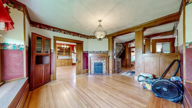 $425,000 | 13331 40th Street Southeast, Eyota, MN 55934