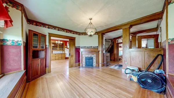 $425,000 | 13331 40th Street Southeast, Eyota, MN 55934