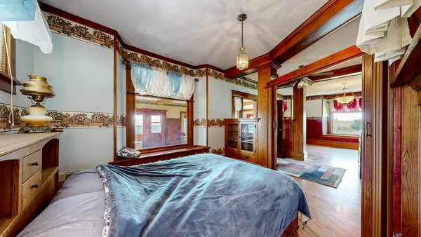 $425,000 | 13331 40th Street Southeast, Eyota, MN 55934