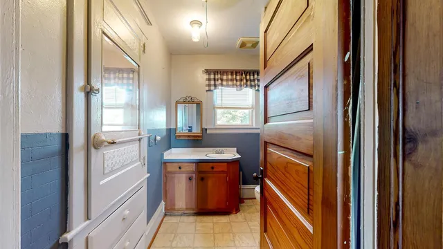 $425,000 | 13331 40th Street Southeast, Eyota, MN 55934