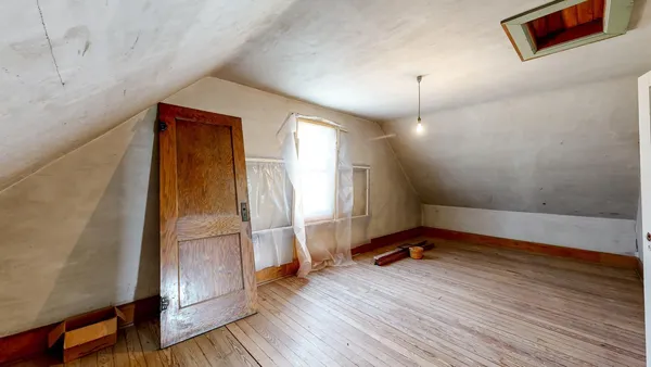 $425,000 | 13331 40th Street Southeast, Eyota, MN 55934