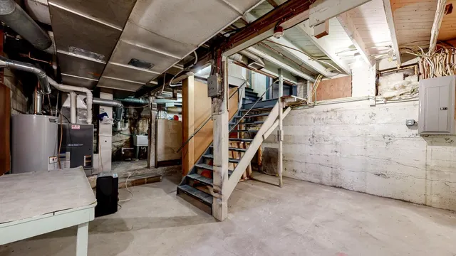 $425,000 | 13331 40th Street Southeast, Eyota, MN 55934