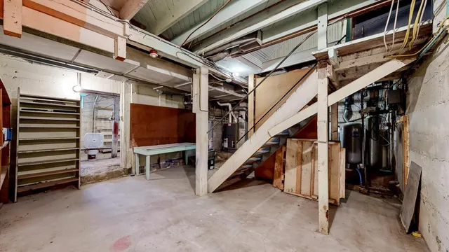 $425,000 | 13331 40th Street Southeast, Eyota, MN 55934