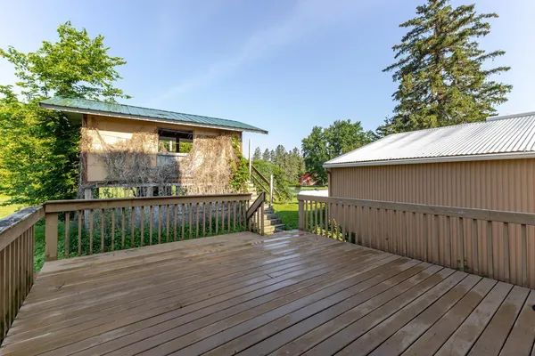 $425,000 | 13331 40th Street Southeast, Eyota, MN 55934