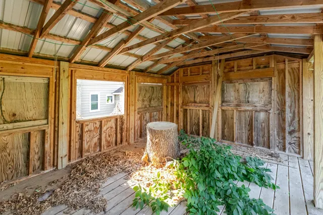 $425,000 | 13331 40th Street Southeast, Eyota, MN 55934