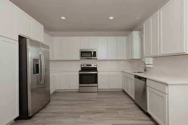 $2,383 | 15770 Old Conroe Road, Unit 15003, Conroe, TX 77384