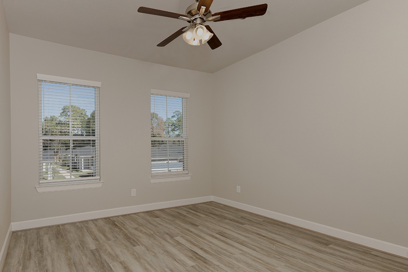 15770 Old Conroe Road, Unit 15003 Conroe, TX 77384 - Photo 10 of 16 Bedroom #2