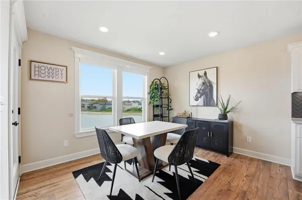 $525,000 | 11827 North Manning Avenue, Kansas City, MO 64157