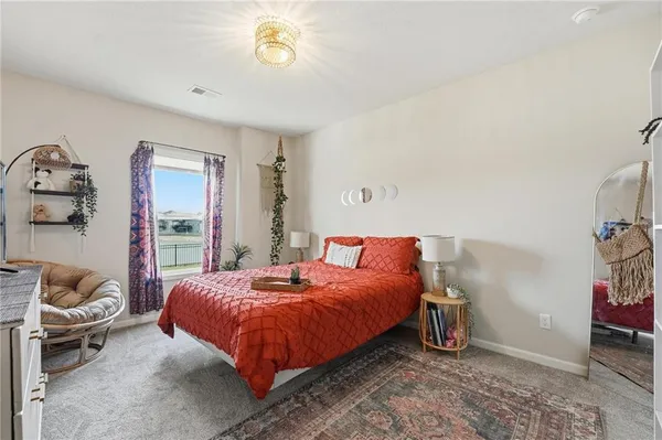 $525,000 | 11827 North Manning Avenue, Kansas City, MO 64157