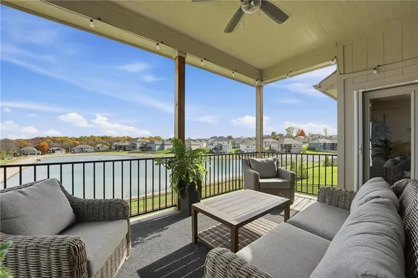 $525,000 | 11827 North Manning Avenue, Kansas City, MO 64157