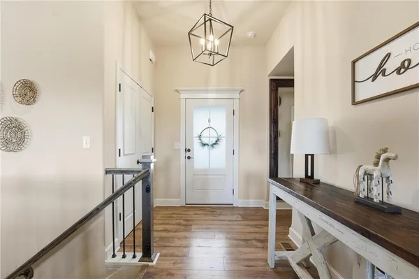 $525,000 | 11827 North Manning Avenue, Kansas City, MO 64157