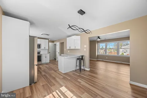 $525,000 | 323 Edgewood Avenue, Lansdale, PA 19446