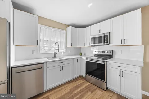 $525,000 | 323 Edgewood Avenue, Lansdale, PA 19446