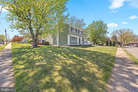 $525,000 | 323 Edgewood Avenue, Lansdale, PA 19446