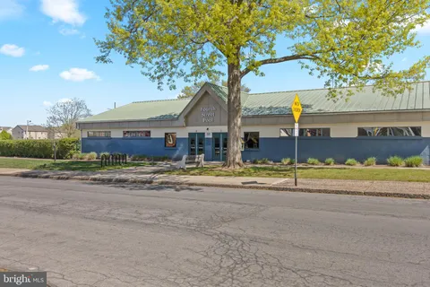 $525,000 | 323 Edgewood Avenue, Lansdale, PA 19446