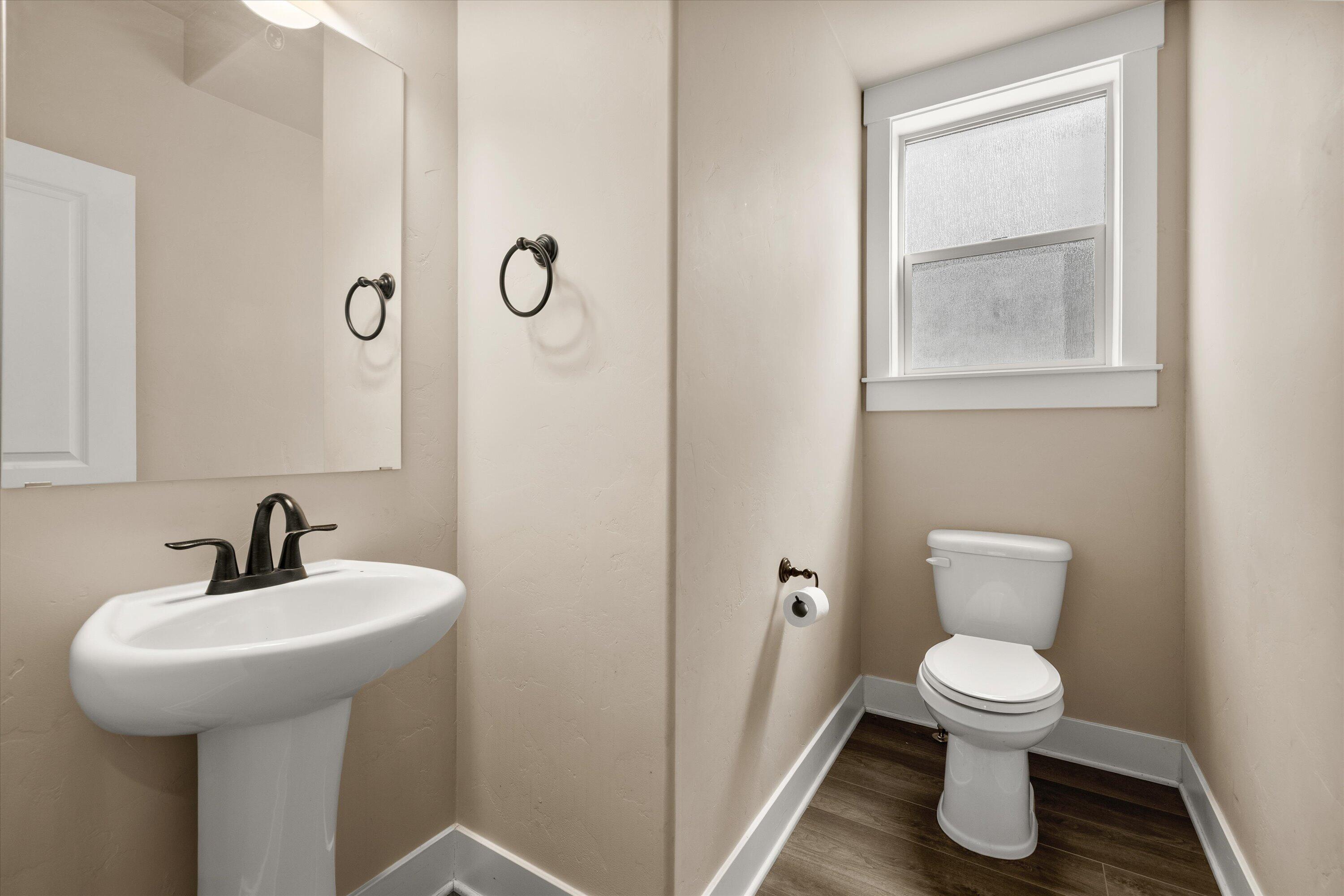 20909 Sotra Loop Bend, OR 97702 - Photo 22 of 38 Half Bathroom