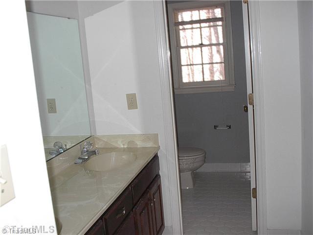 4246 Wayne Road Greensboro, NC 27407 - Photo 13 of 16 Master Bath/Spa.