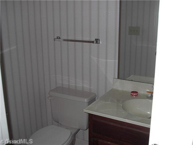 4246 Wayne Road Greensboro, NC 27407 - Photo 8 of 16 Bath.