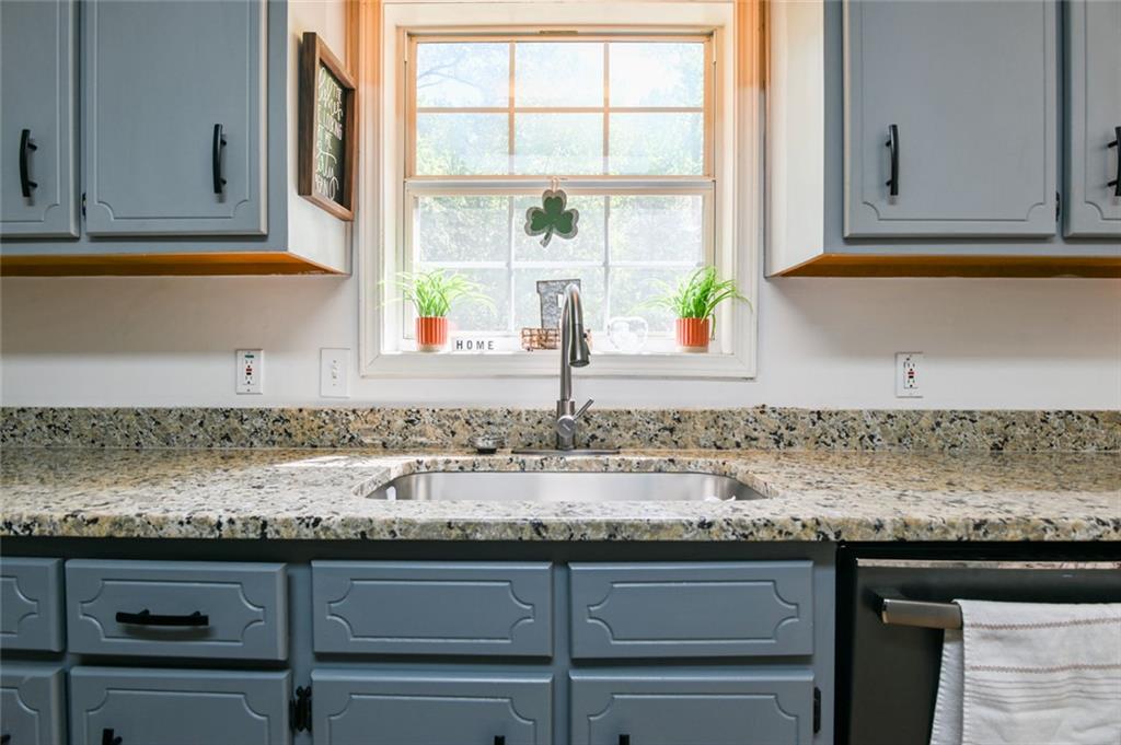 1042 Birdseye View Locust Grove, GA 30248 - Photo 17 of 48