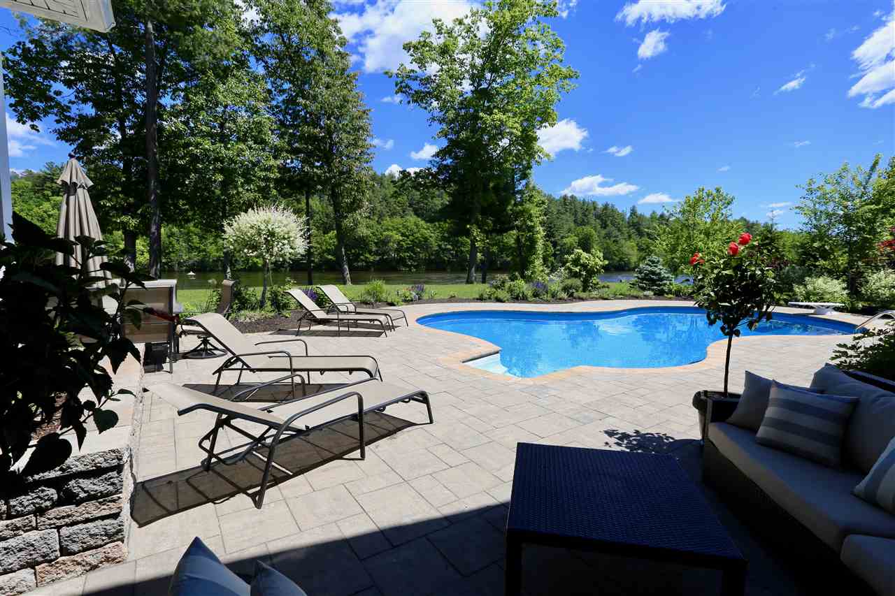 9 Meadowcrest Road Hooksett, NH 03106 - Photo 31 of 39 Gallery Image 31
