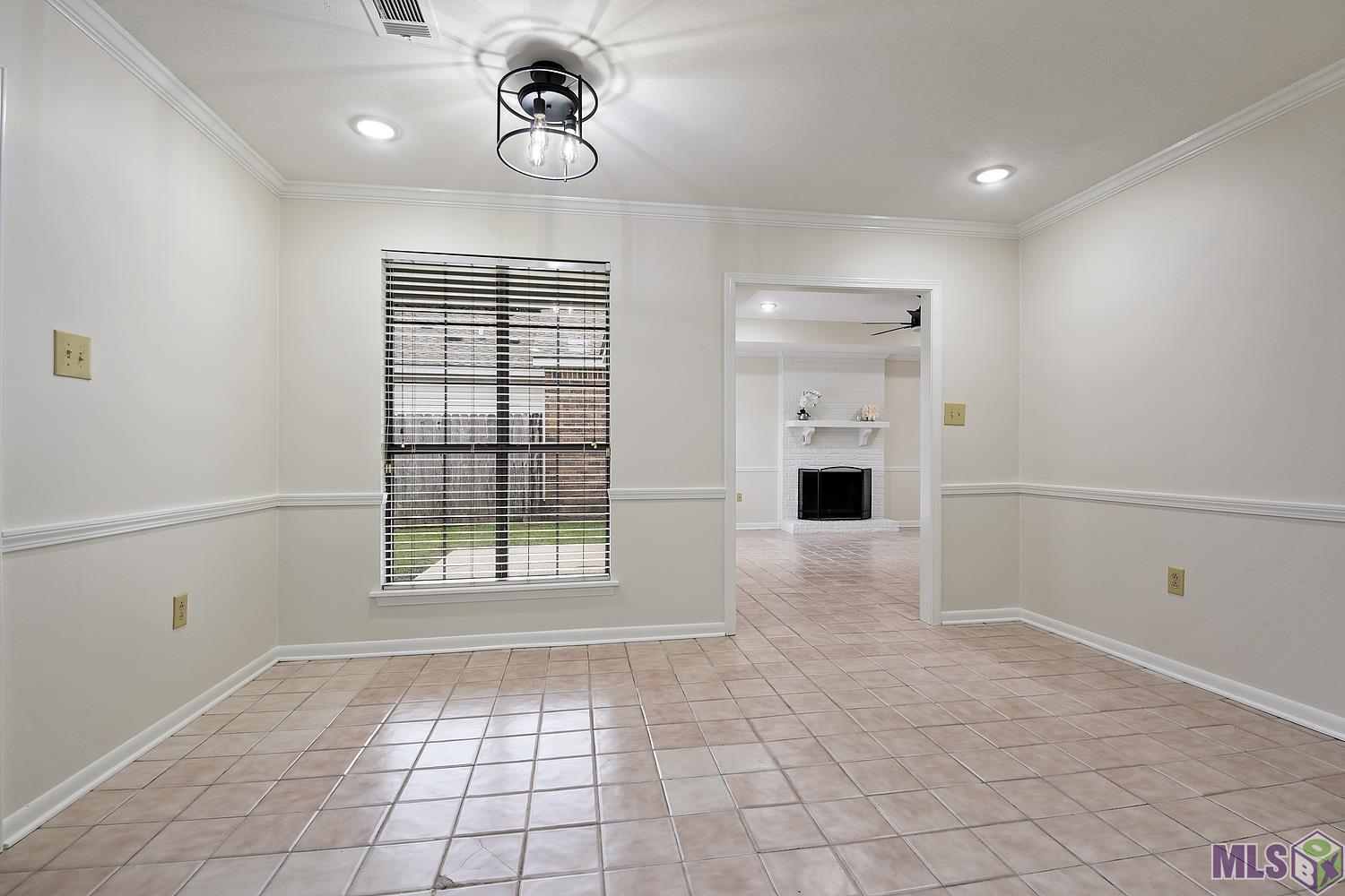 923 West Tom Stokes Court Baton Rouge, LA 70810 - Photo 7 of 18
