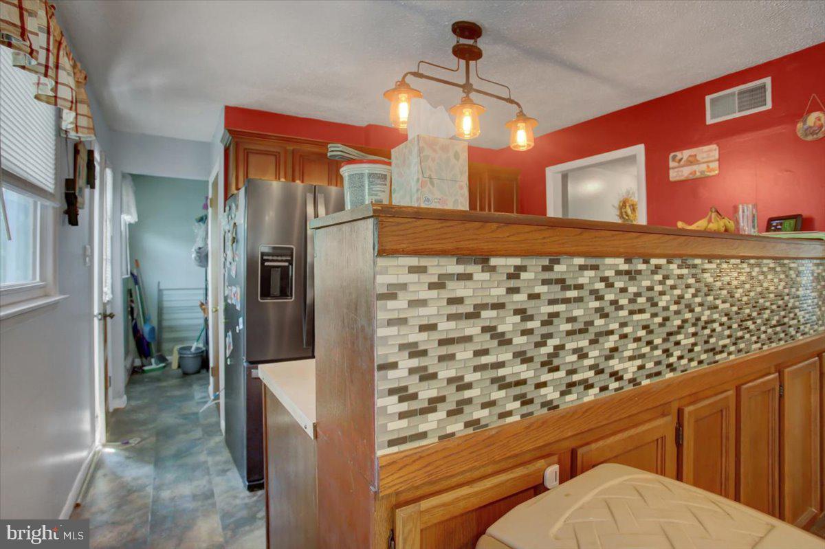 8582 Rice Road Shippensburg, PA 17257 - Photo 11 of 41 a bathroom with a shower