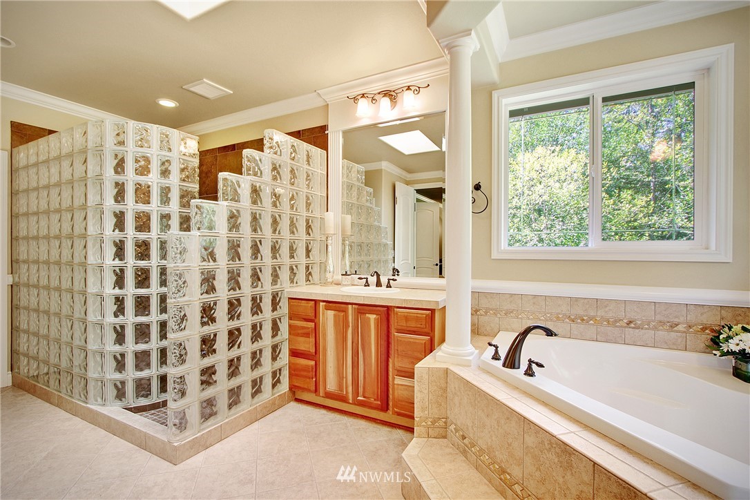 13517 Lost Lake Road Snohomish, WA 98296 - Photo 14 of 25 Gallery Image 14
