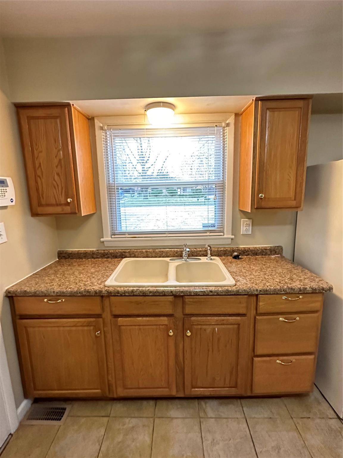 5854 Sylvan Road Indianapolis, IN 46228 - Photo 11 of 22