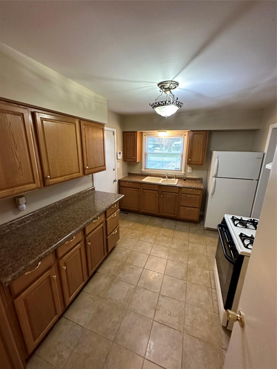 5854 Sylvan Road Indianapolis, IN 46228 - Photo 10 of 22