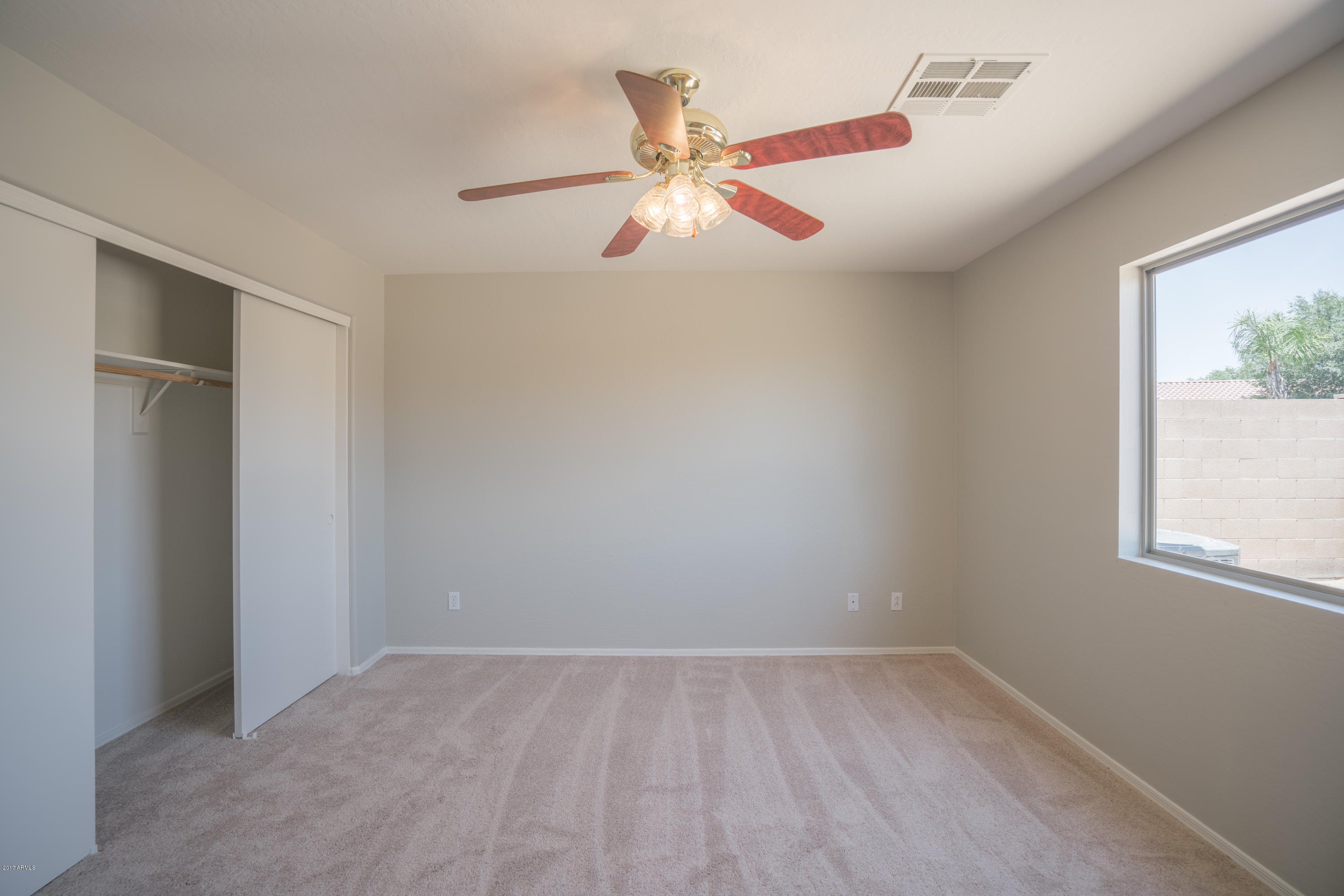 15012 West Calavar Road Surprise, AZ 85379 - Photo 10 of 24 DSC02158-HDR