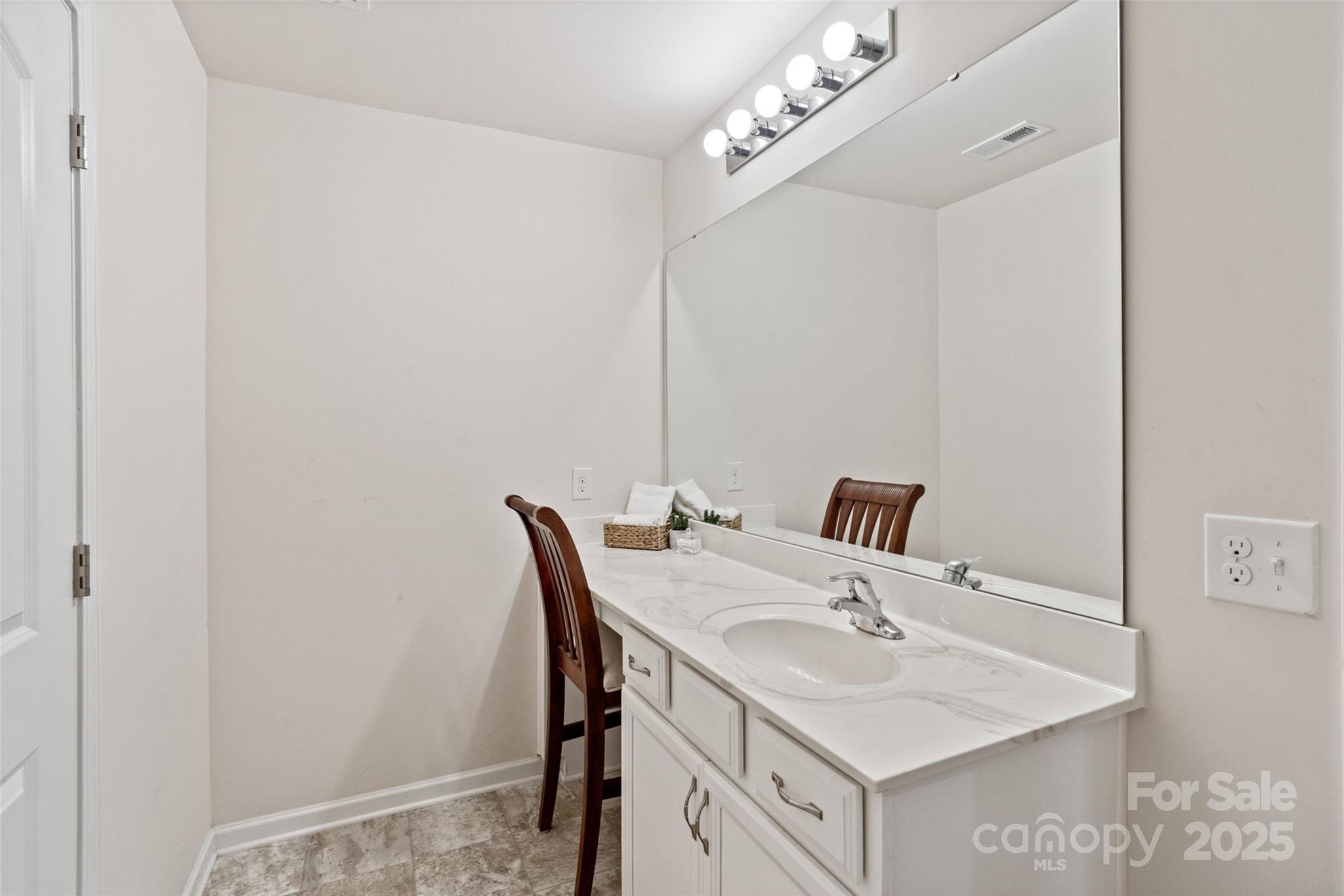 1663 Rutledge Hills Drive York, SC 29745 - Photo 22 of 43 Gallery Image 22