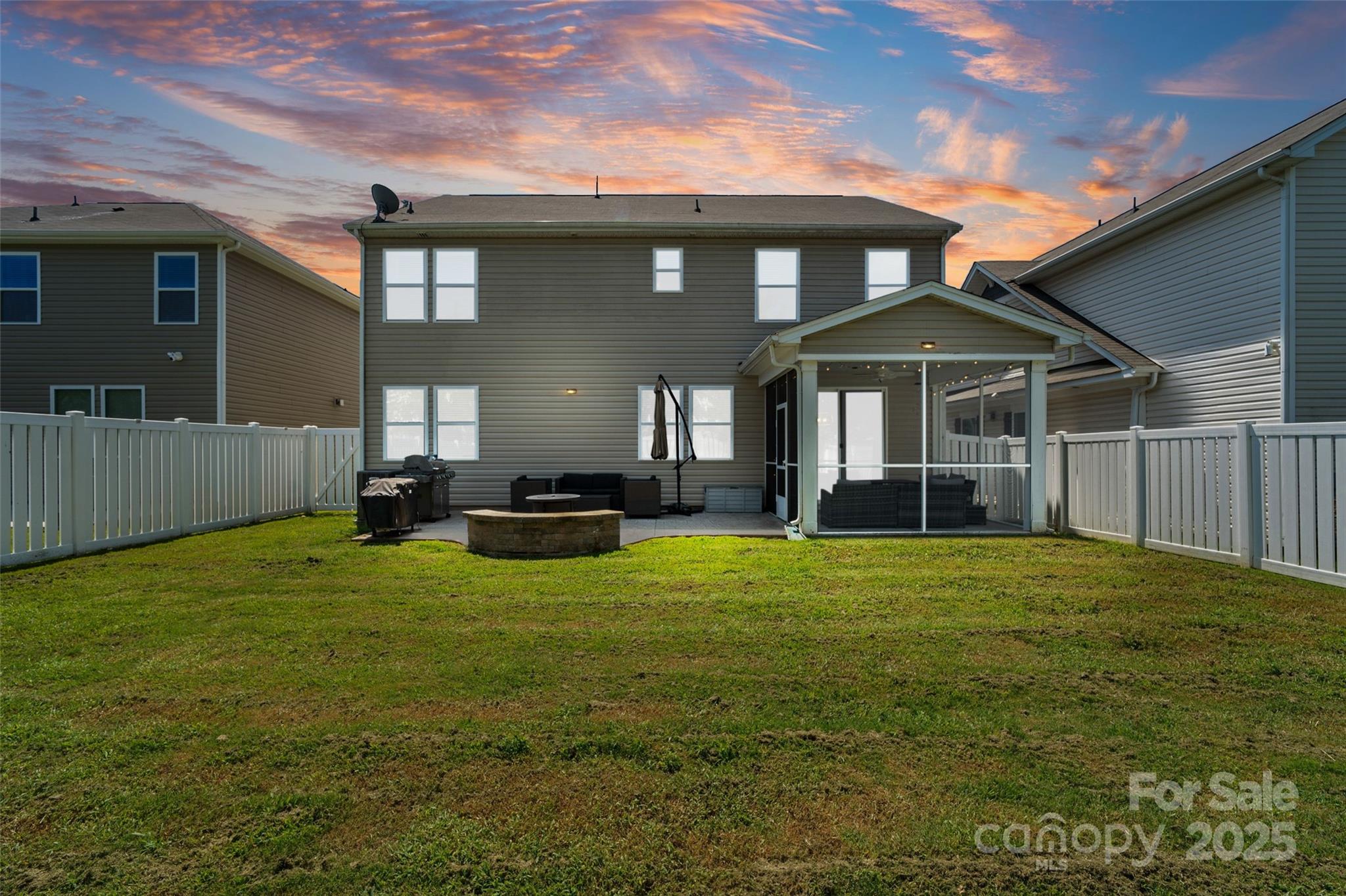 1663 Rutledge Hills Drive York, SC 29745 - Photo 37 of 43 Gallery Image 37