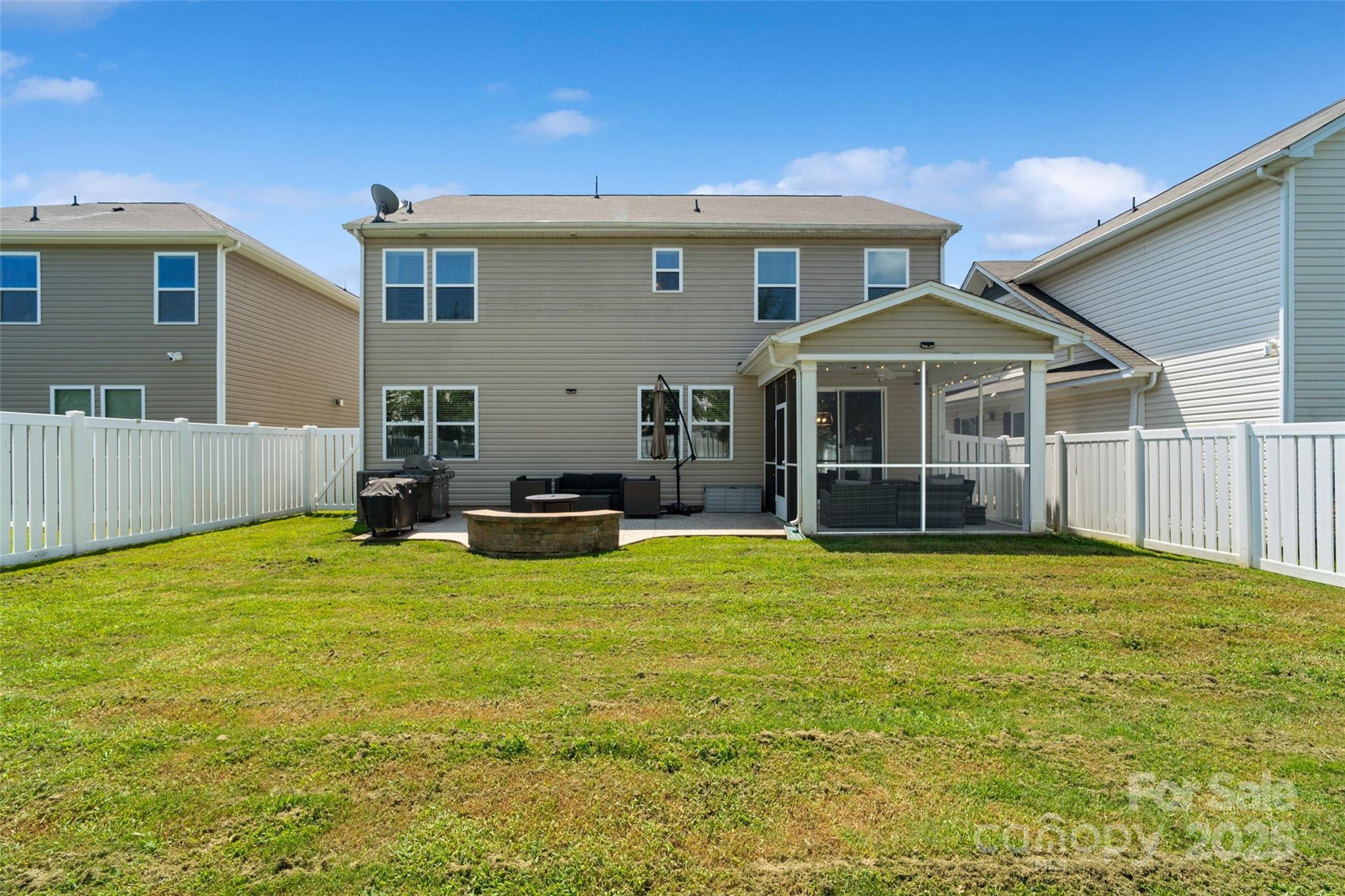 1663 Rutledge Hills Drive York, SC 29745 - Photo 38 of 43 Gallery Image 38