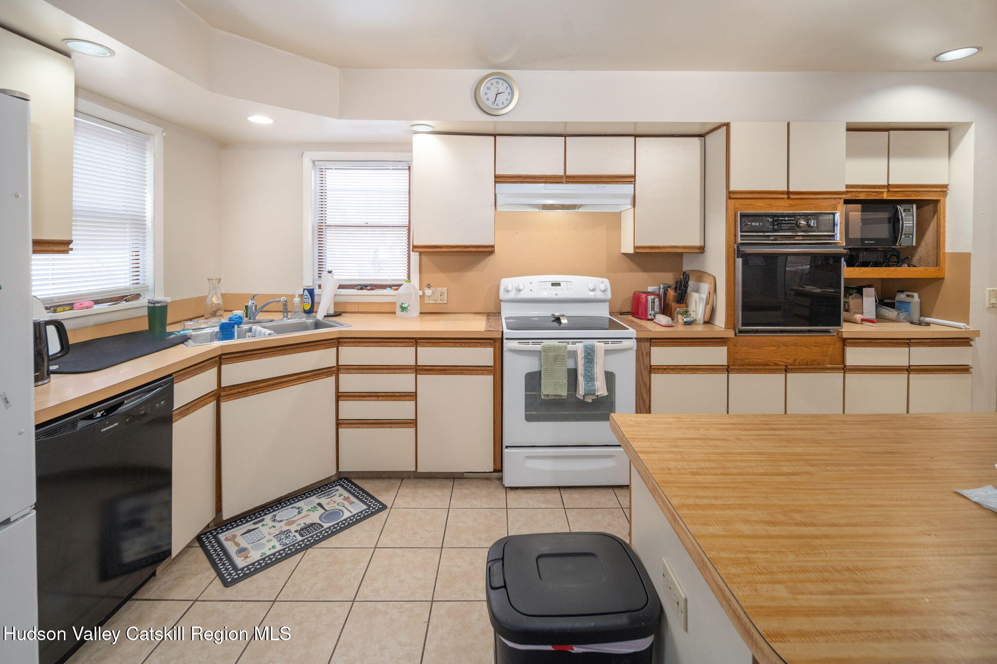 54207 Highway 30 Roxbury, NY 12474 - Photo 4 of 56 10-54207NY30_10