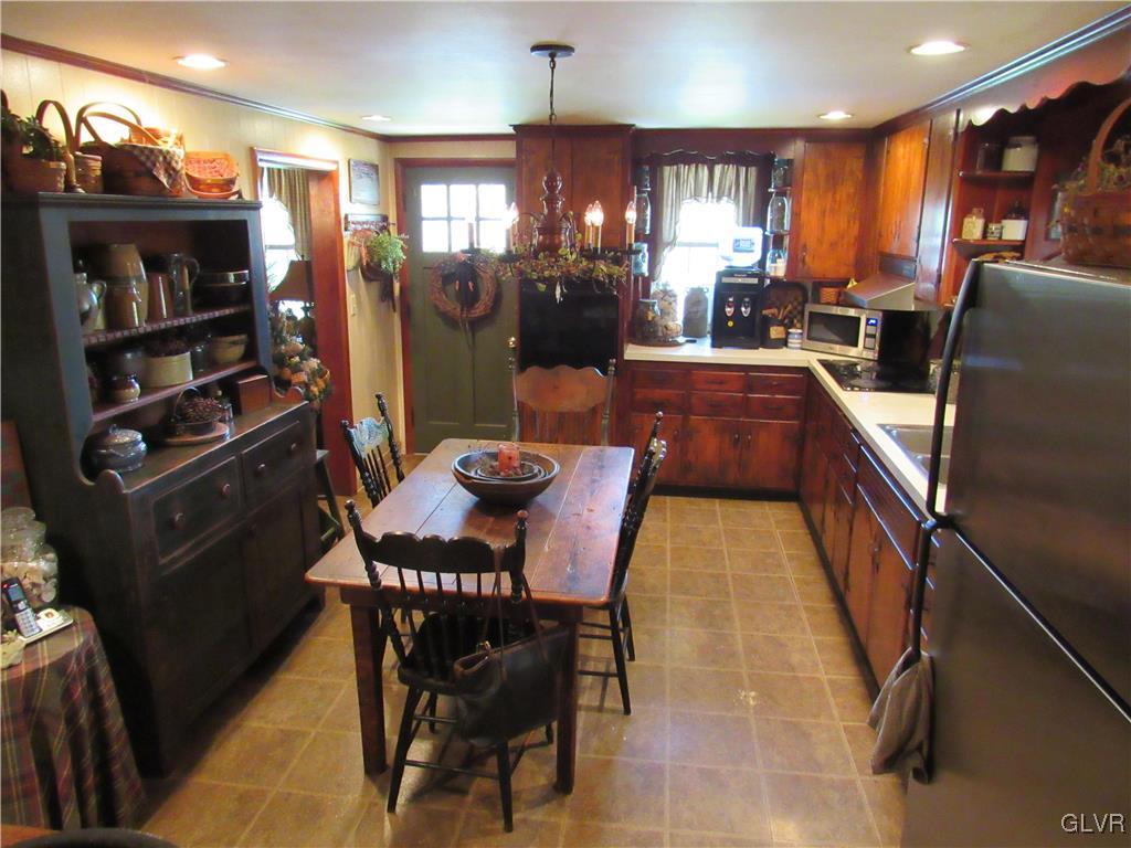 853 Bangor Road Nazareth, PA 18064 - Photo 14 of 31
