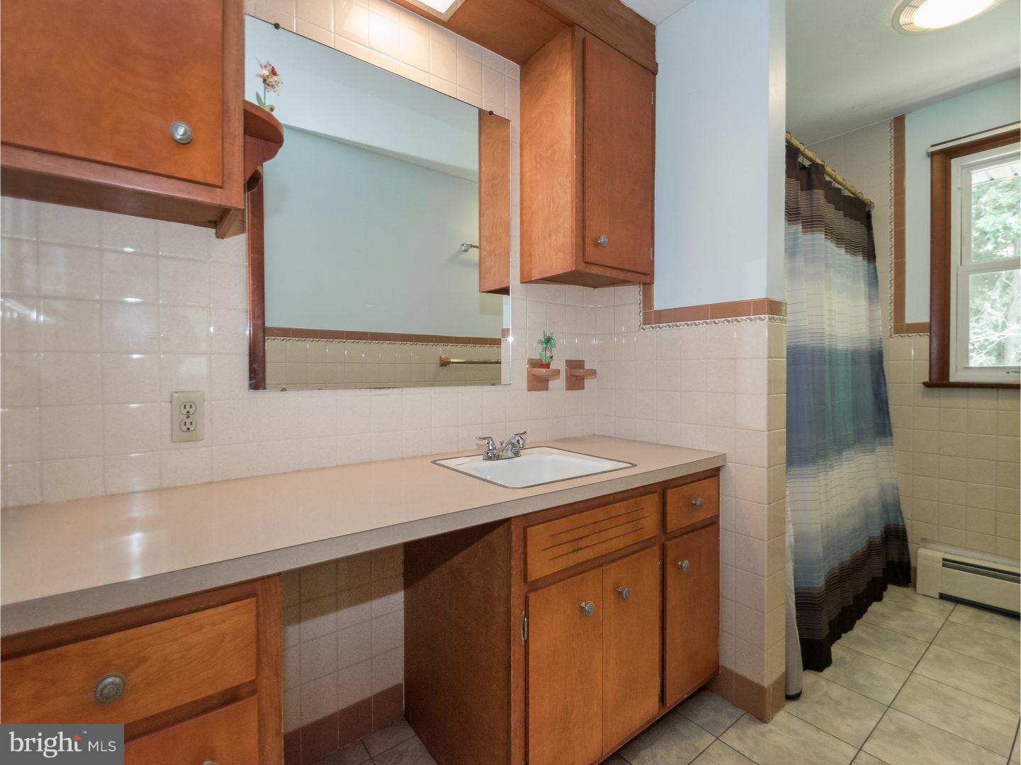 452 Erb Road Perkiomenville, PA 18074 - Photo 16 of 24 Bathroom