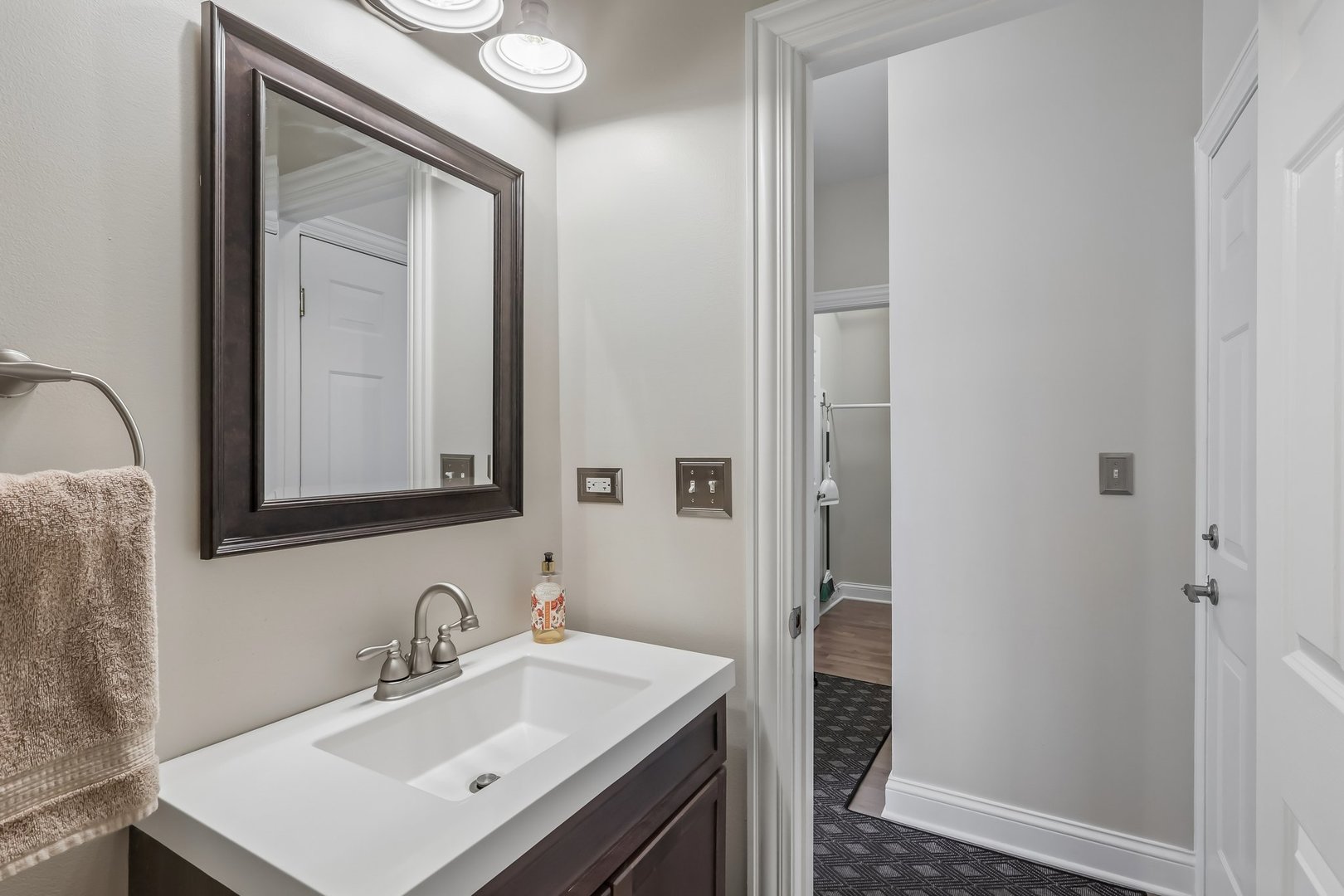 257 Grand Ridge Road St. Charles, IL 60175 - Photo 13 of 37