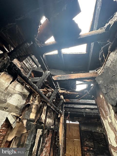 4412 Post Road Marcus Hook, PA 19061 - Photo 11 of 17 a view of room