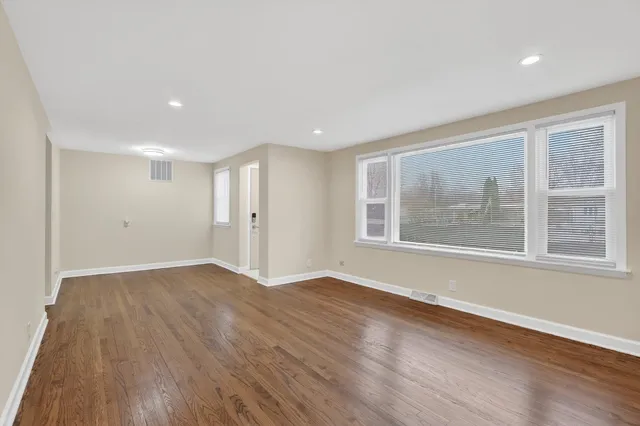 $149,900 | 28 Liberty Boulevard, Machesney Park, IL 61115