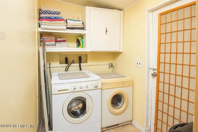 a view of a bedroom with closet and bedroom