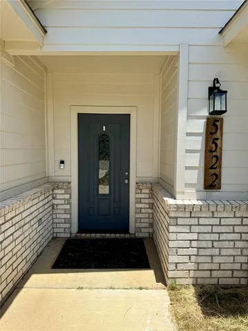 $1,990 | 5522 Mesa Loop, Granbury, TX 76048