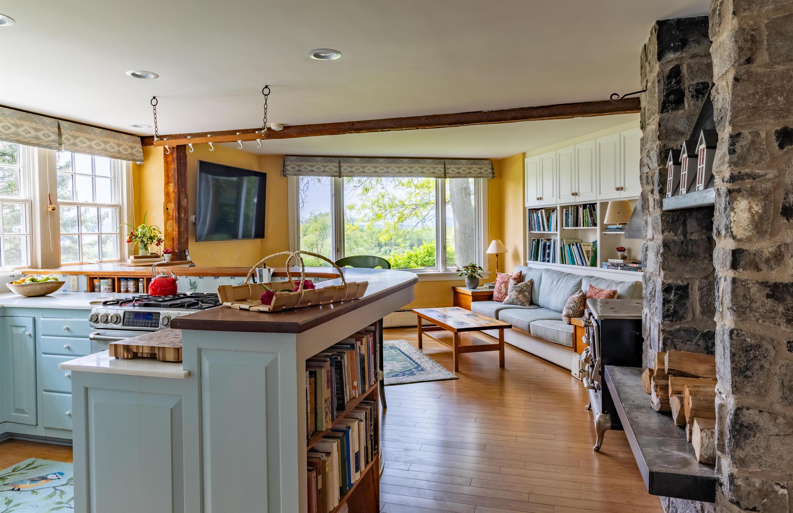 1028 Converse Bay Road Charlotte, VT 05445 - Photo 13 of 31