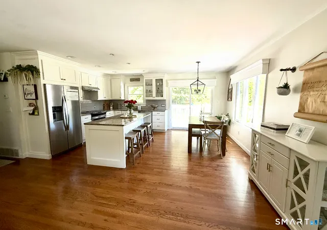 $424,900 | 154 Glenwood Terrace, Middletown, CT 06457